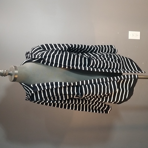 Petite MP Talbots super stretchy black and white casual cardigan size medium P - Picture 10 of 14